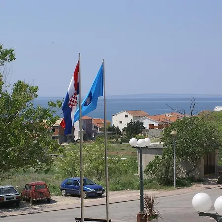 Apartment Povljana 233b Povljana